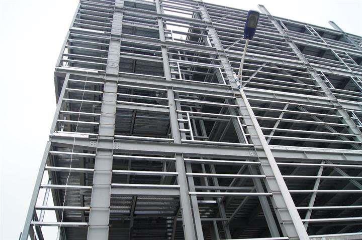 北京高层钢结构的支撑布置与构造需要符合哪些规范